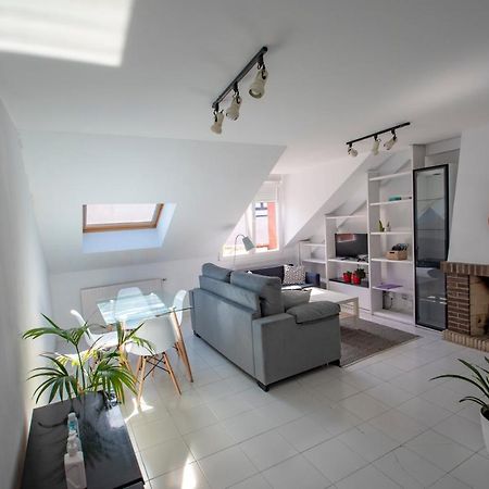 Apartamento Apartamento en pleno centro, con vistas al mar Gijón Exterior foto