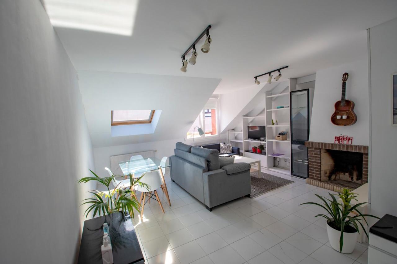Apartamento Apartamento en pleno centro, con vistas al mar Gijón Exterior foto